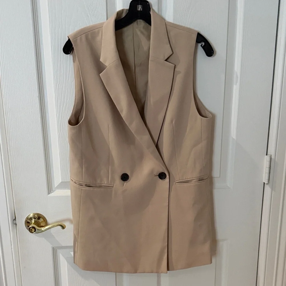 Tan Double-Breasted Sleeveless Blazer GU Japan size medium